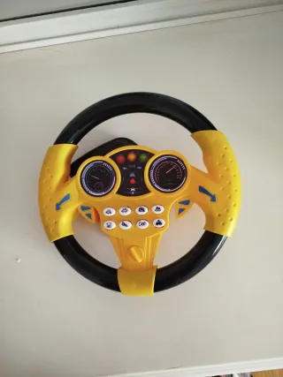 Volante de juguete amarillo y negro