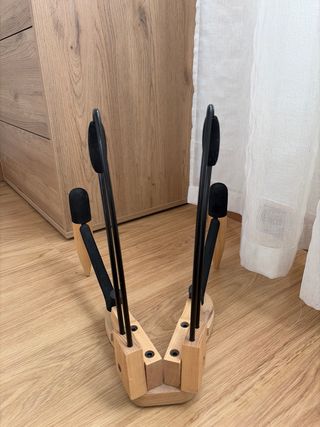 Supporto per strumenti musicali in legno