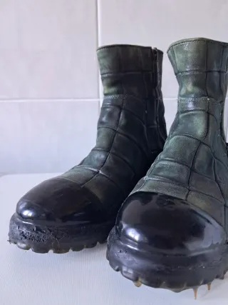 Botines cuero verde reptil cremallera