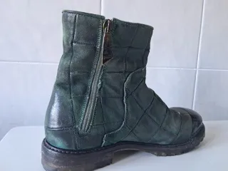 Botines cuero verde reptil cremallera