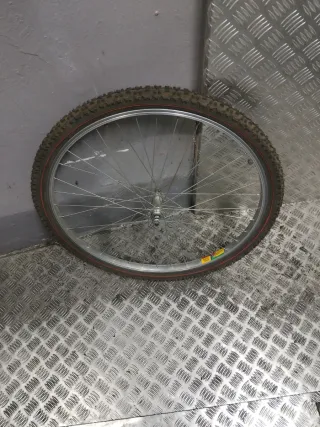 Rueda MTB 26 delantera