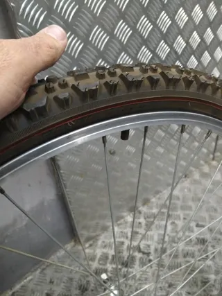 Rueda MTB 26 delantera