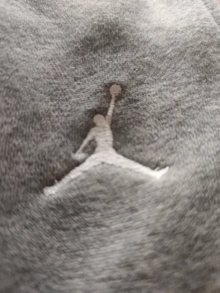 Pantalón chándal Jordan gris