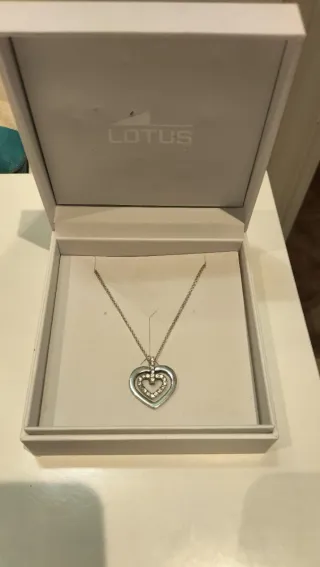 Collar Lotus Corazón Plata