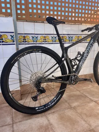 Bicicleta Ghost Lector