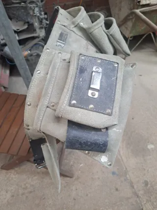 Cinturón porta herramientas de piel