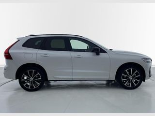 Volvo XC60 2.0 B5G AWD Plus Dark Auto 🇸🇪