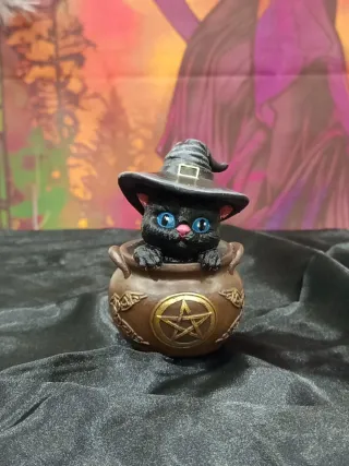 Gatito Brujo en Caldero con Pentagrama