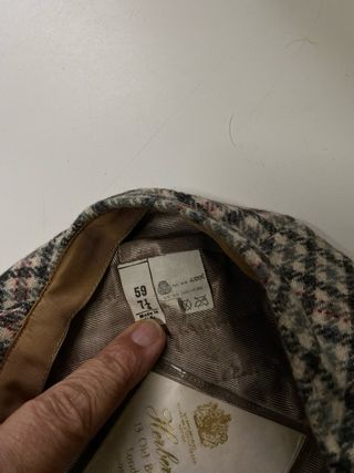 Gorra cuadros invierno