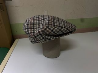 Gorra cuadros invierno