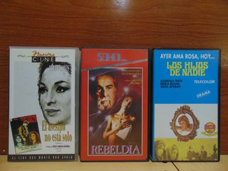 LOTE DE 15 PELÍCULAS VHS VIEJAS. Originales.