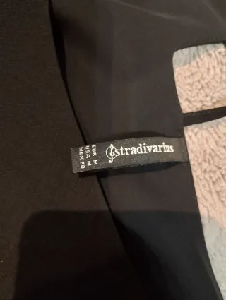 Top tirantes Stradivarius negro Talla M