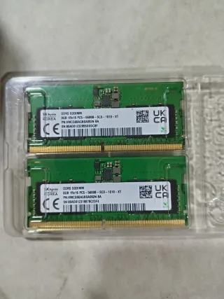 2x SK hynix DDR5 SODIMM 8GB PC5-5600B
