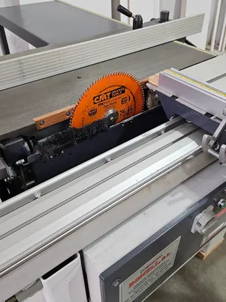 Escuadradora Robland E300