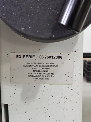 Escuadradora Robland E300