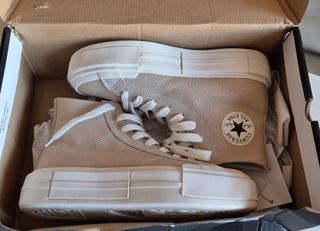 All Star Converse beige y blanco