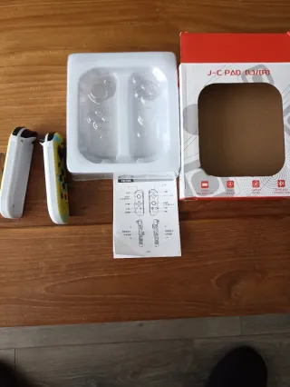 Joy-Cons Nintendo Switch Pikachu