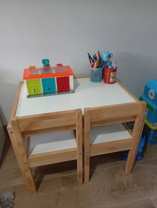 Mesa y 2 Sillas Infantiles Ikea Madera