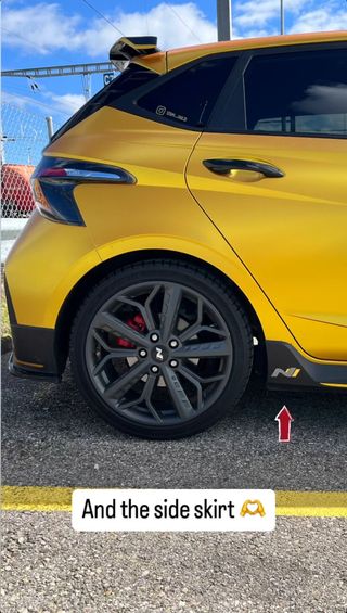 Pegatinas 3D para el faldón de i20N