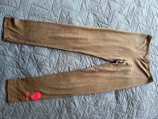 Leggings Desigual verde oscuro/marrón con corazón