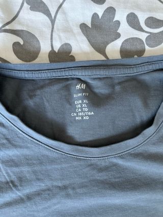 Camiseta H&M azul manga corta