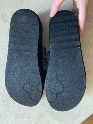 Sandalias estilo japonés