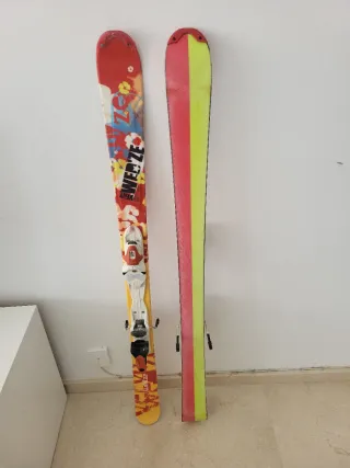 Esquís Wedze con fijaciones