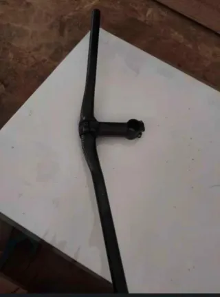 Potencia y manillar de bicicleta