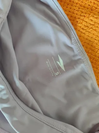 Conjunto deportivo top y mallas color Lila talla S