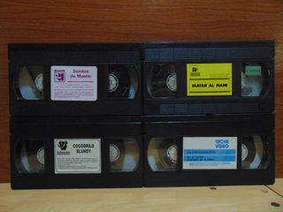 PACK DE 15 PELÍCULAS VHS VIEJAS. Originales.