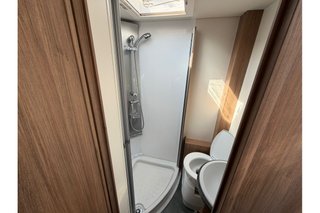Autocaravana Pilote C690