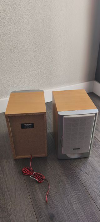 Altavoces Thomson Marrón y Plata