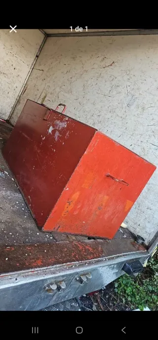 Cajón de hierro resistente