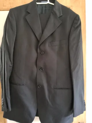 Traje de hombre negro talla 48