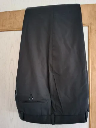 Traje de hombre negro talla 48