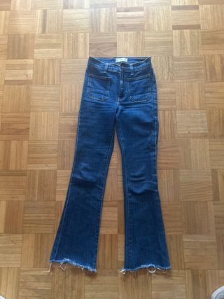 Pantalón vaquero flare azul