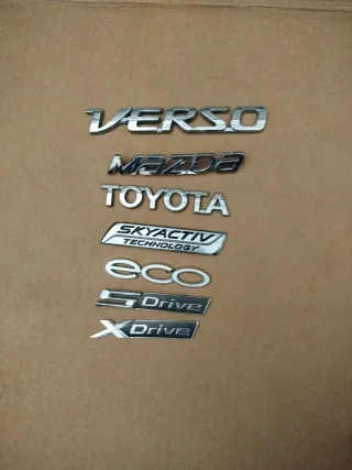 Lote anagramas coche Toyota Mazda