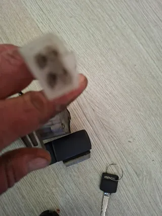 Bombín Suzuki Burgman 125/200 + Llaves