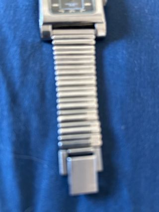 Reloj Casio Rectangular Negro y Plateado