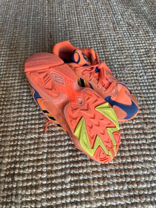 Adidas Naranjas y Azules