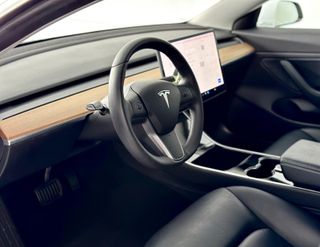 Tesla Model 3 Gran Autonomía AWD