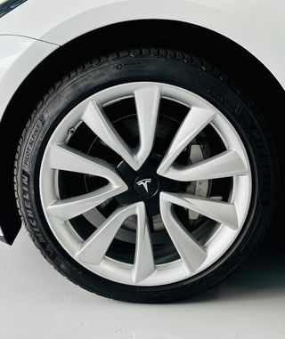 Tesla Model 3 Gran Autonomía AWD