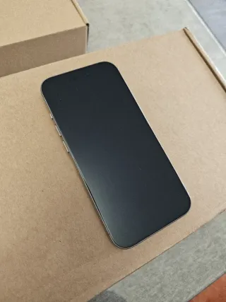 iPhone 15 Pro Titanio Natural