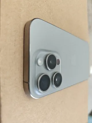 iPhone 15 Pro Titanio Natural