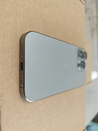 iPhone 15 Pro Titanio Natural