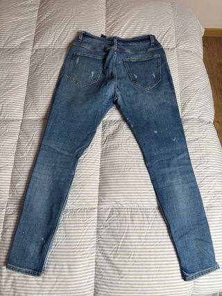 Jeans Zara uomo con strappi