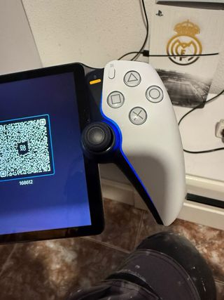 PlayStation Portatil  Negro y Blanco