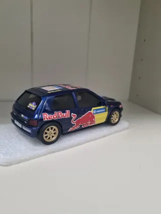 Scalextric / Ninco Red Bull