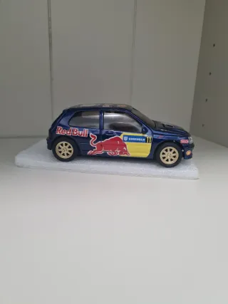Scalextric / Ninco Red Bull
