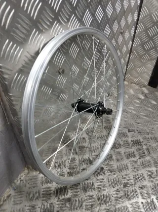 Rueda de bicicleta infantil